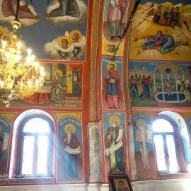 Поглед към южна стена, църква „Св. Богородица Живоносен източник“(фотография: Веселина Йончева)